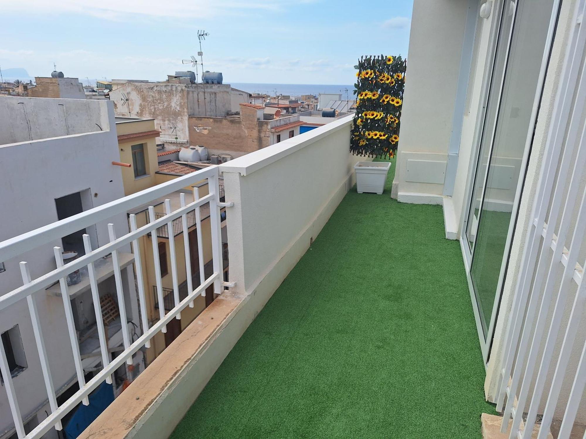 Domus Levante Apartment Terrasini